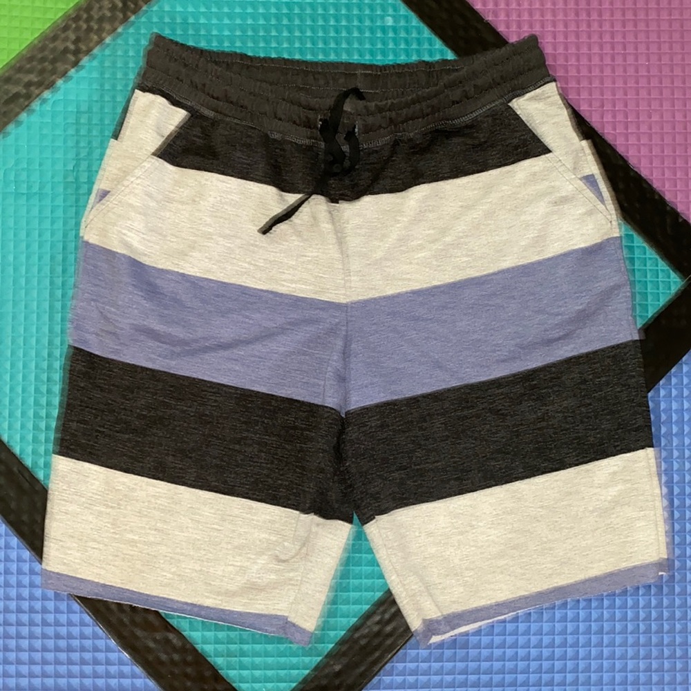 Lularoe Jaime Short - image 1